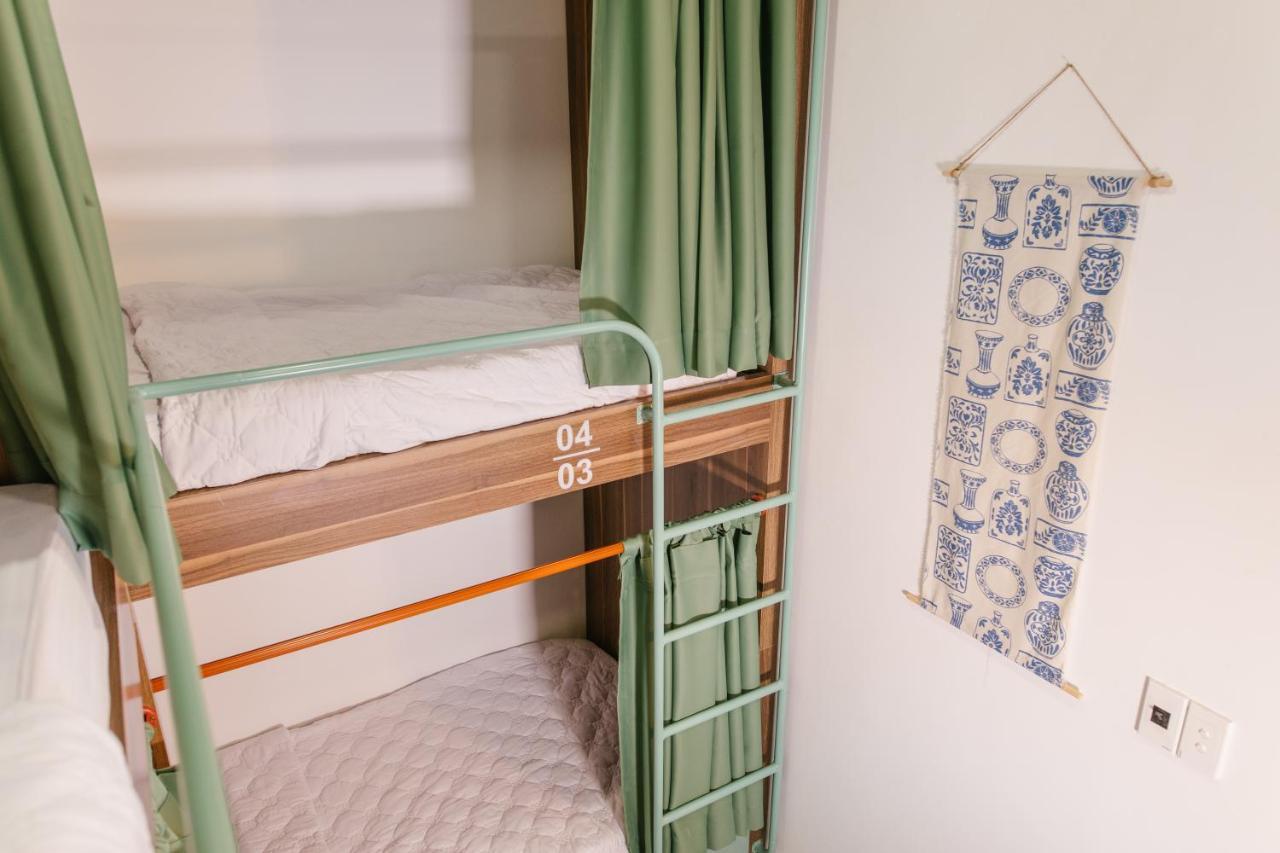 Decem Bed Hostel Ho Chi Minh City Exterior photo